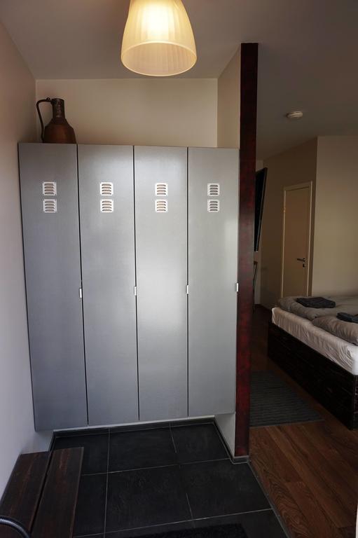 Little White Castle Apartment Keflavik Bagian luar foto