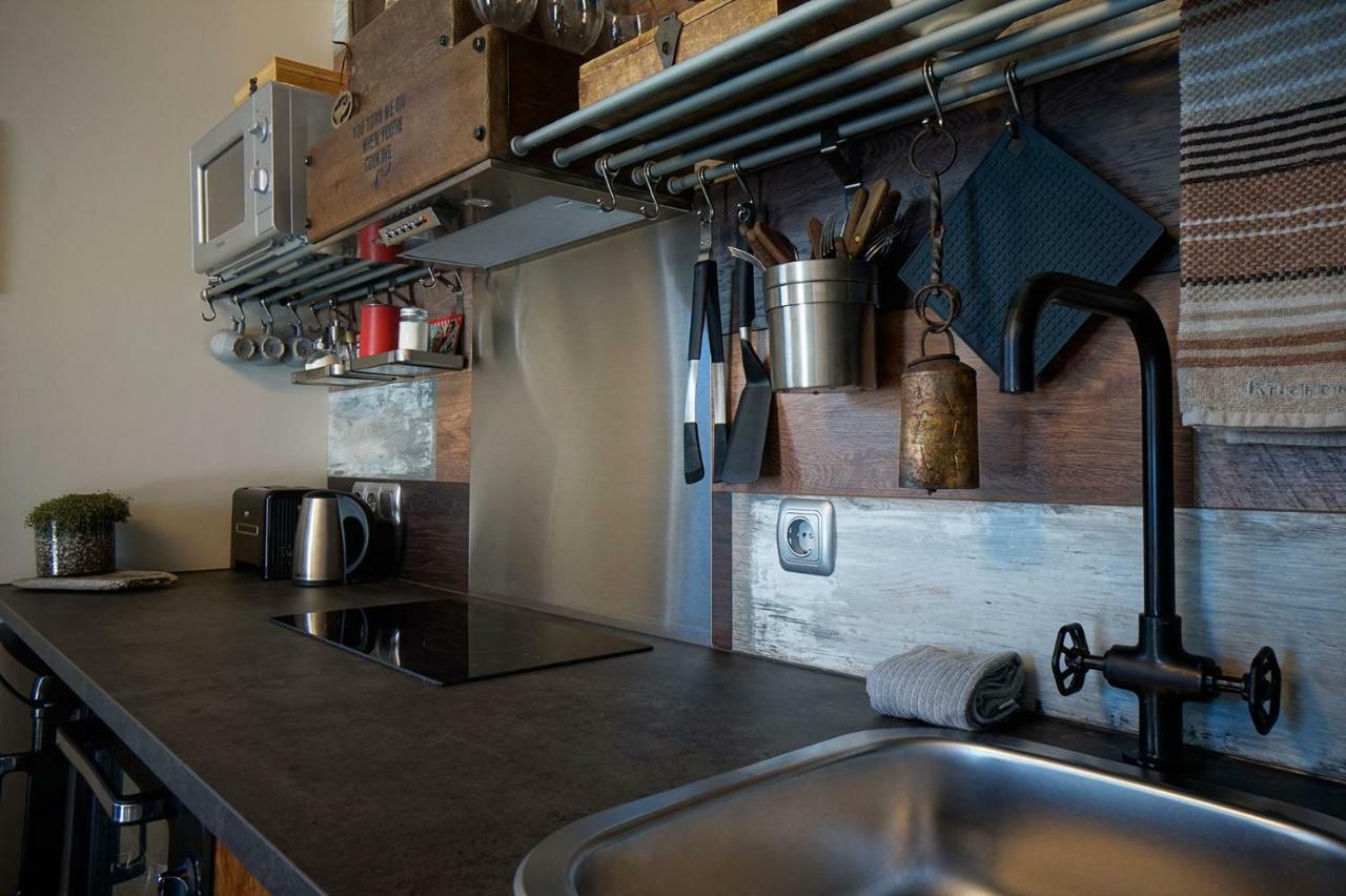 Little White Castle Apartment Keflavik Bagian luar foto