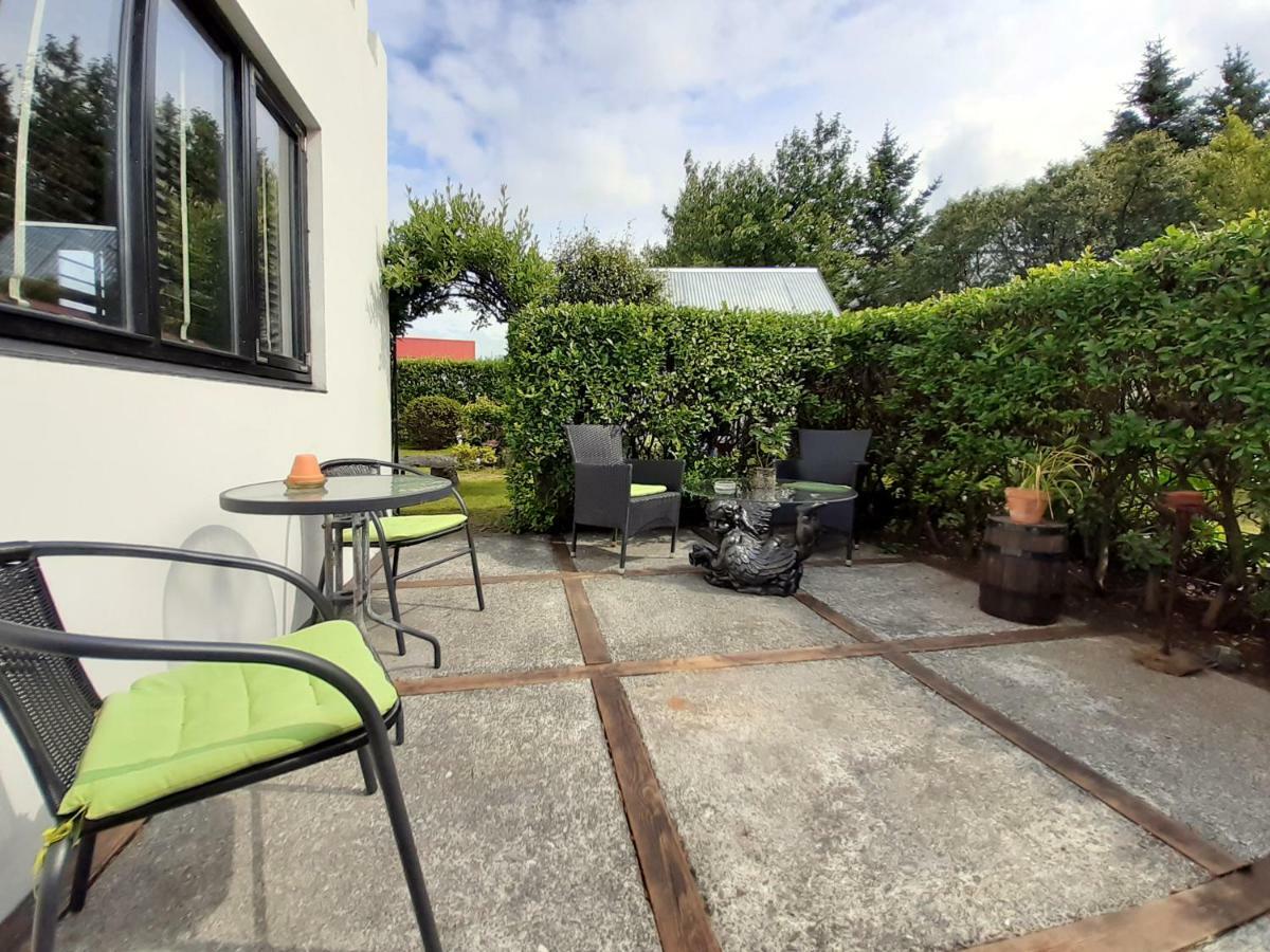Little White Castle Apartment Keflavik Bagian luar foto
